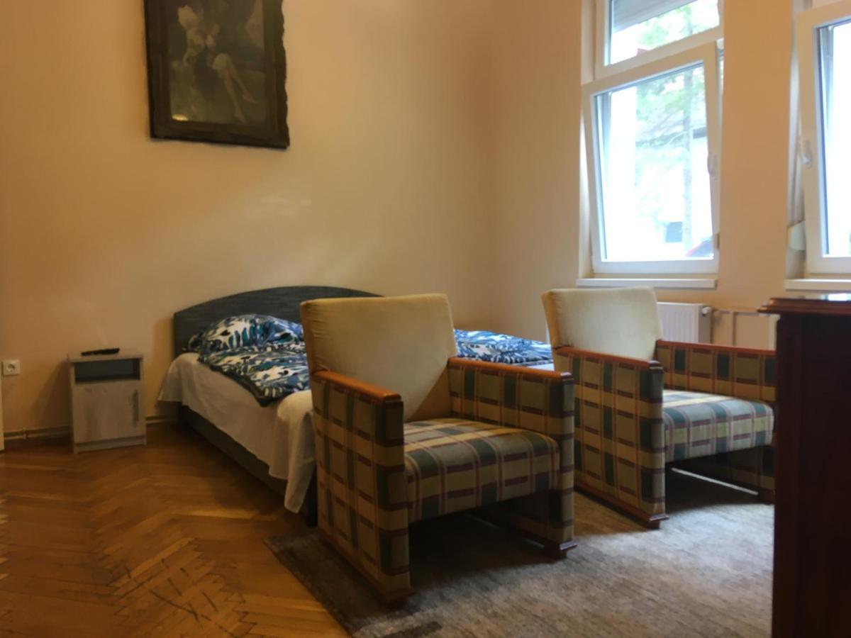 Honved Apartmanhaz 巴拉通雷勒 外观 照片
