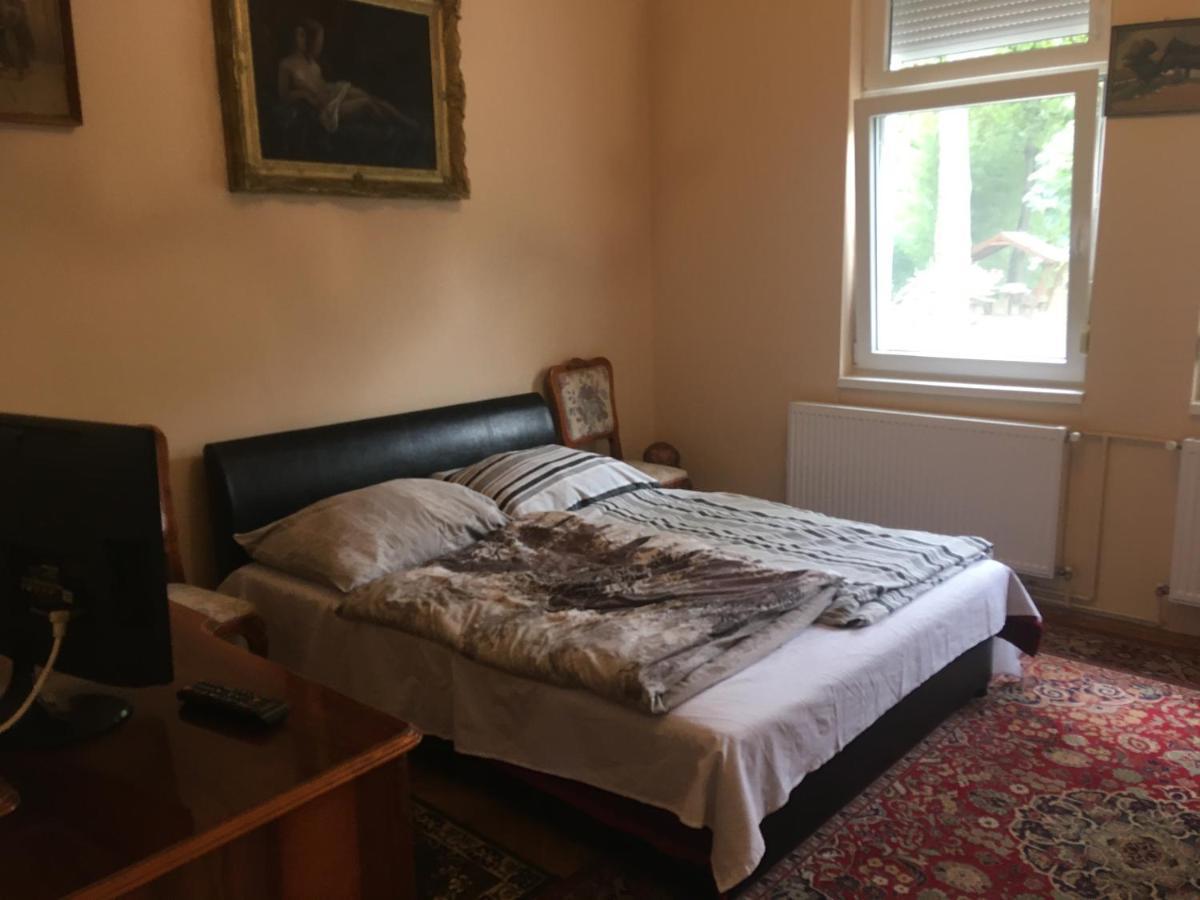 Honved Apartmanhaz 巴拉通雷勒 外观 照片